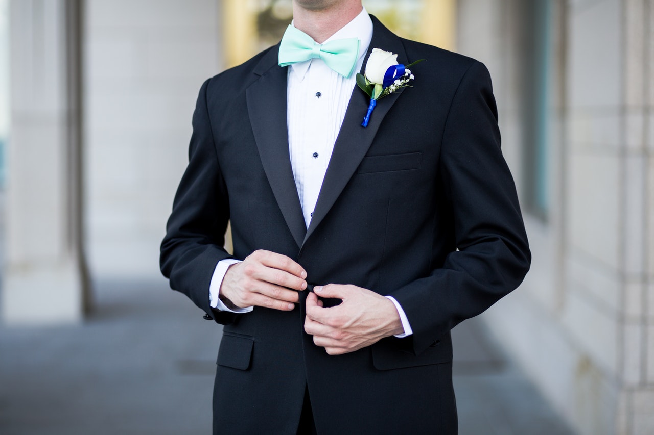 Affordable groomsmen suits best sale